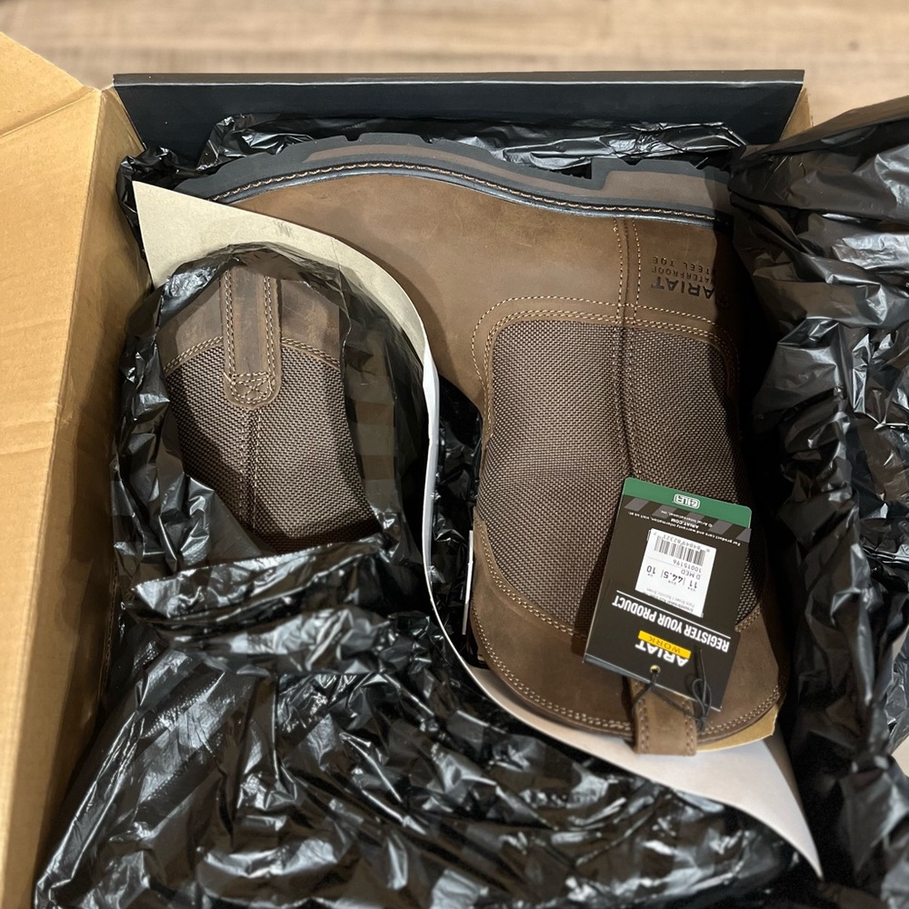 Men’s Ariat work boots